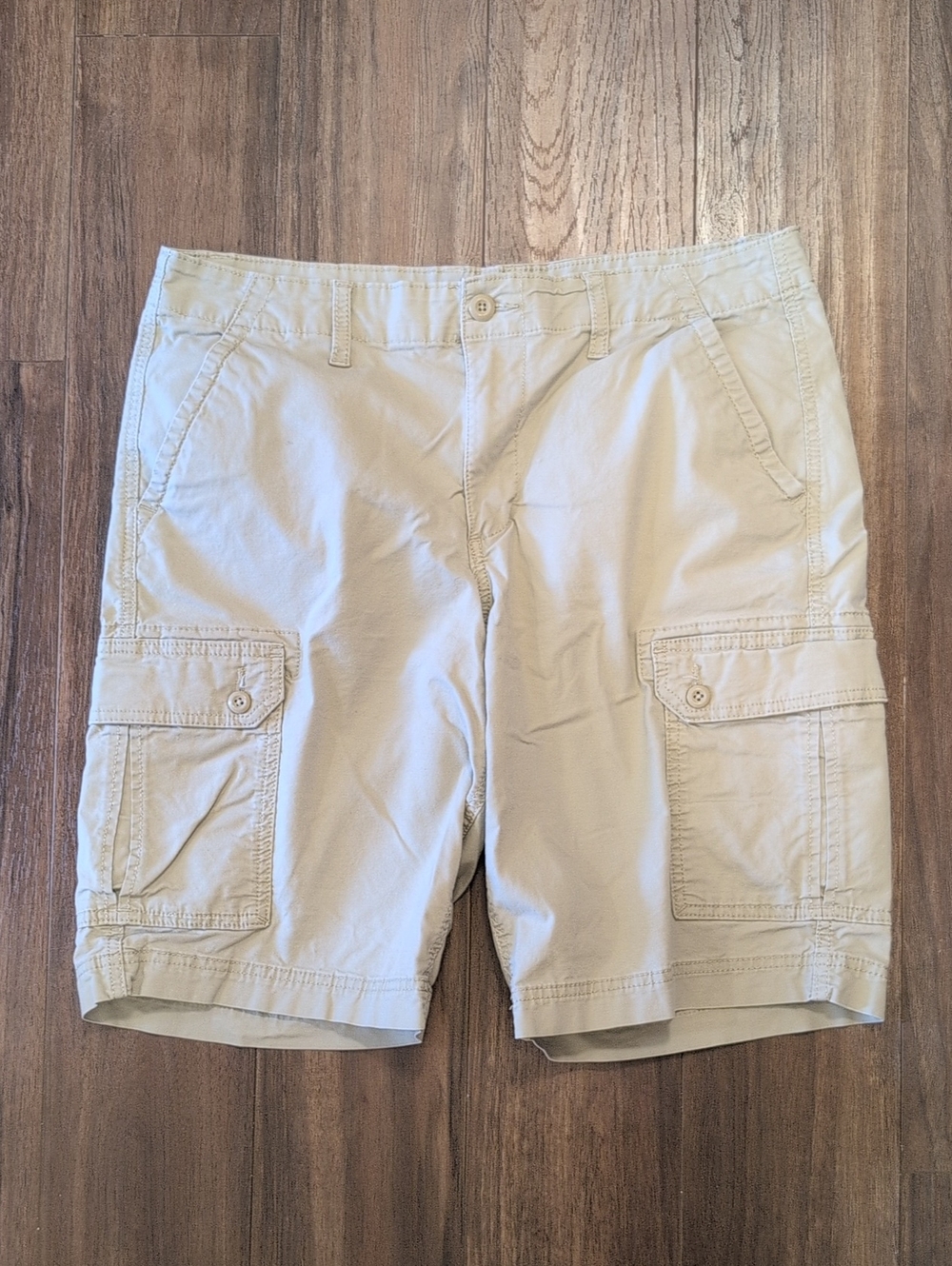 Sonoma Beige Cargo Shorts with Flap Pockets